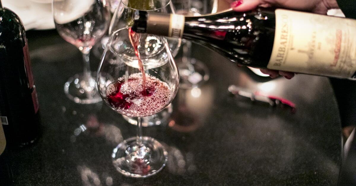Sonoma winery to close tasting room as people drink less