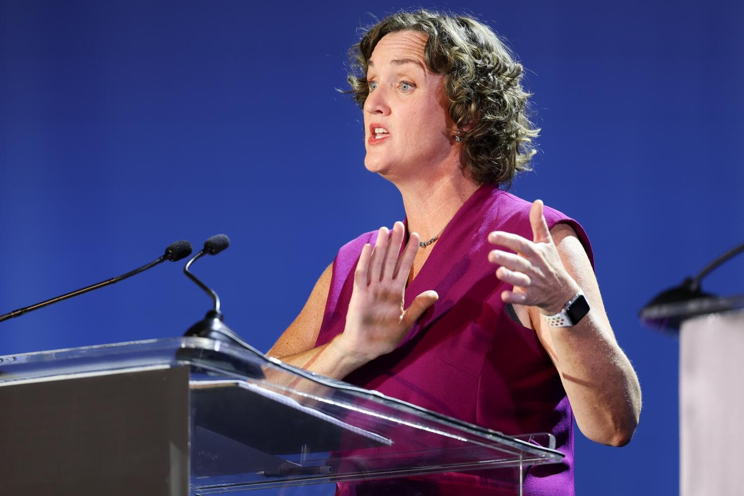 As questions of temperament persist, Katie Porter tries to regain edge in governor's race