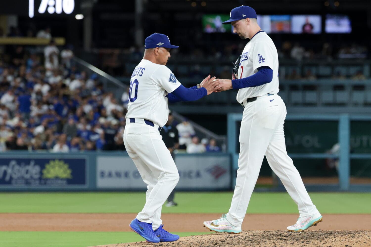 Shaikin: Here's how Dave Roberts explained all the Dodgers' moves that backfired