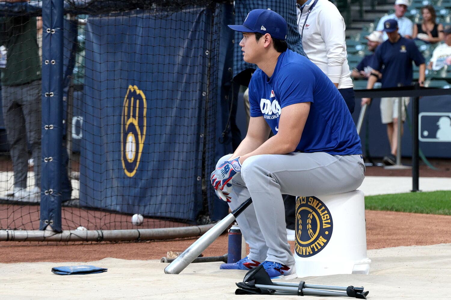Shaikin: Dodgers should have taken Shohei Ohtani off the postseason roster