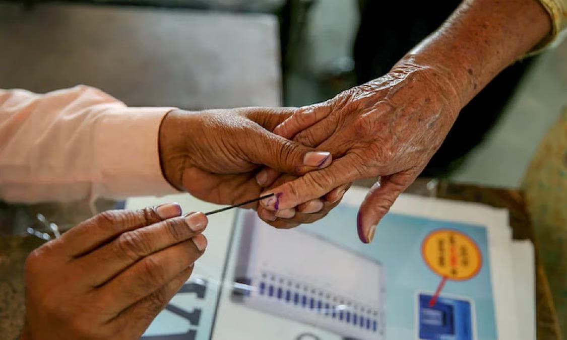 Poll Official Objects to Govt Ad in Nadia; Alleges Assault